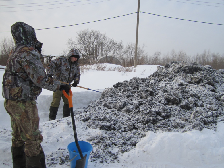 СК выяснит, кто выбросил десятки тонн креозота в Томском районе