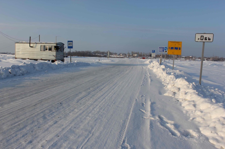 На нескольких ледовых переправах в Томской области снизили тоннаж