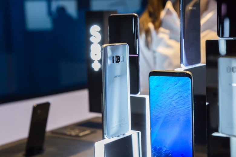 Samsung приостановит поставки своей продукции в Россию