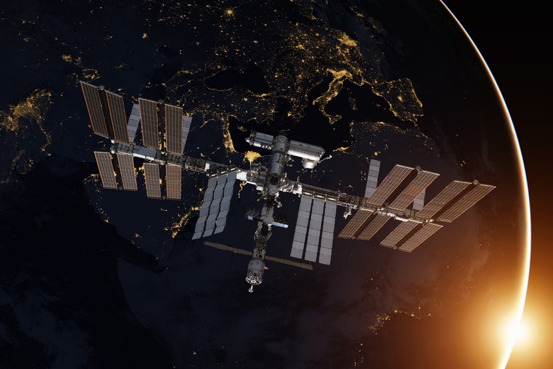 Экипаж МКС поздравил землян с годовщиной начала космической эры