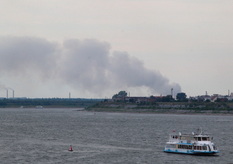 Запах дыма в Томске стоит из-за возгорания свалки под Северском