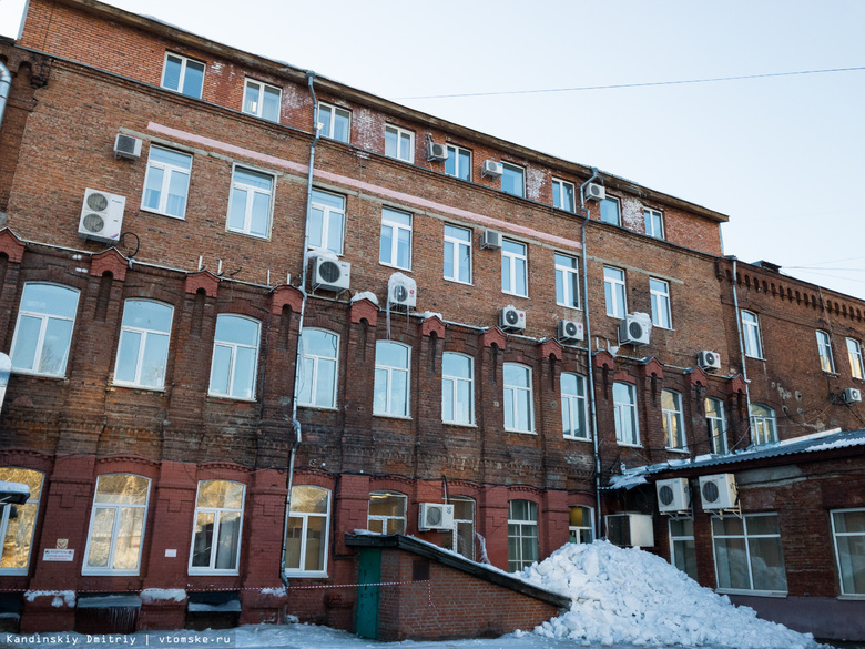 Собственник «Гостиного двора» в Томске оспаривает решение о сносе мансарды