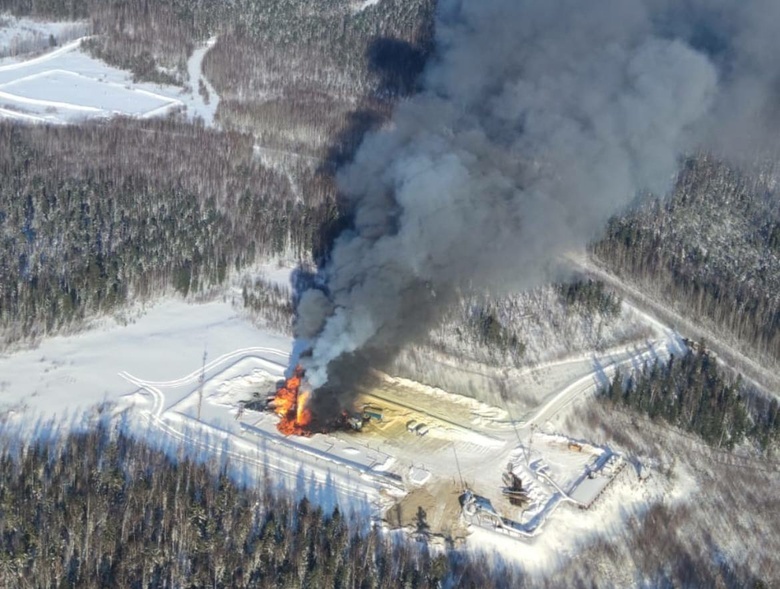 Пожар произошел на нефтяном месторождении в Томской области