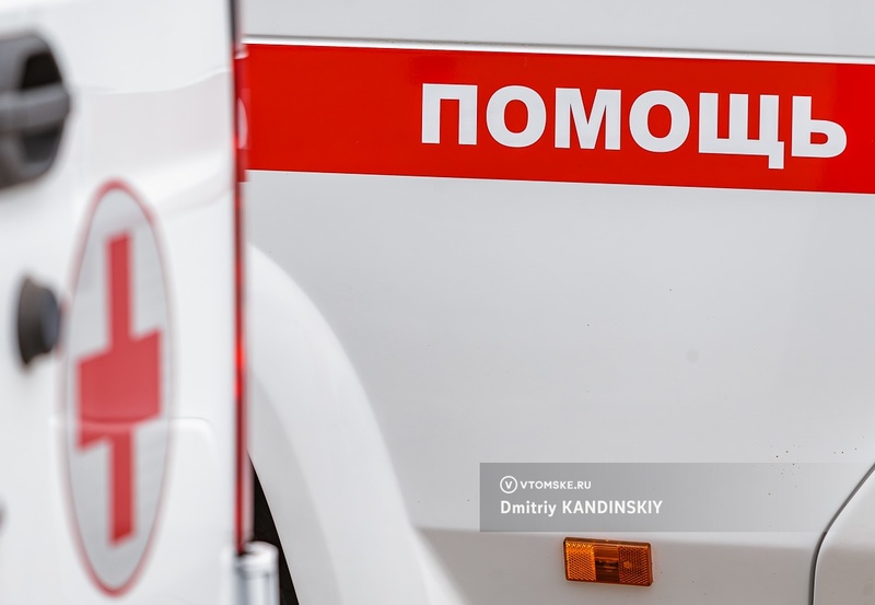В Томске ребенок пострадал, провалившись в дыру на горке