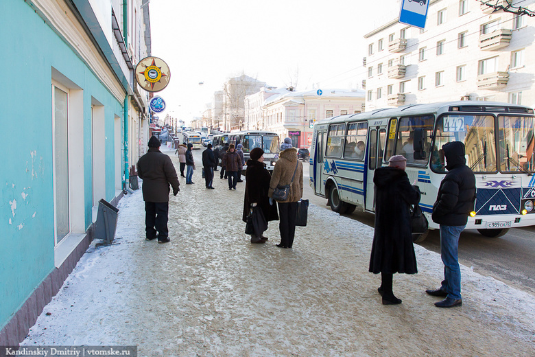 Более 100 предписаний выдали власти на уборку тротуаров и дворов Томска
