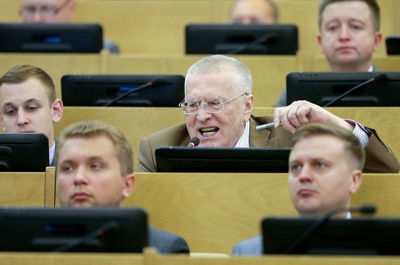 Жириновский предложил отменить ЕГЭ в 2020г