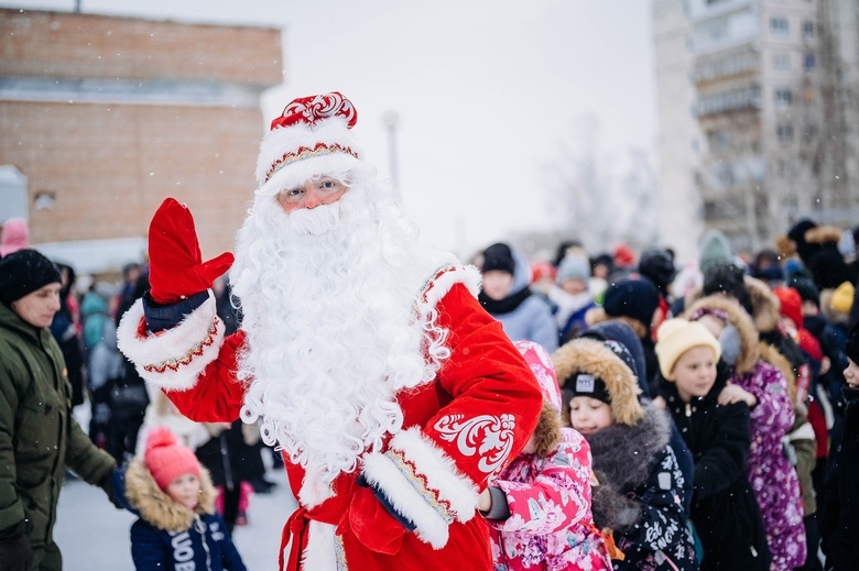 «СибагроМобиль» поздравил жителей томских сел с Новым годом
