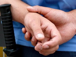Милиционера подозревают в избиении подростка