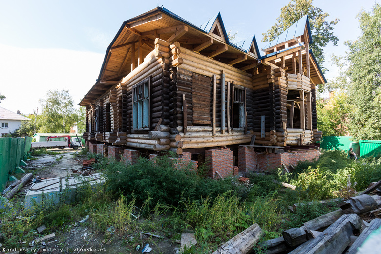 Суд обязал «Томлесстрой» закончить реконструкцию дома Оржешко в течение года