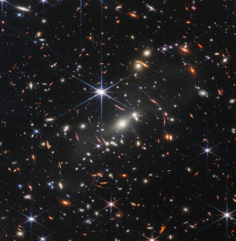 Телескоп «Джеймс Уэбб» сделал самое четкое изображение далекой Вселенной