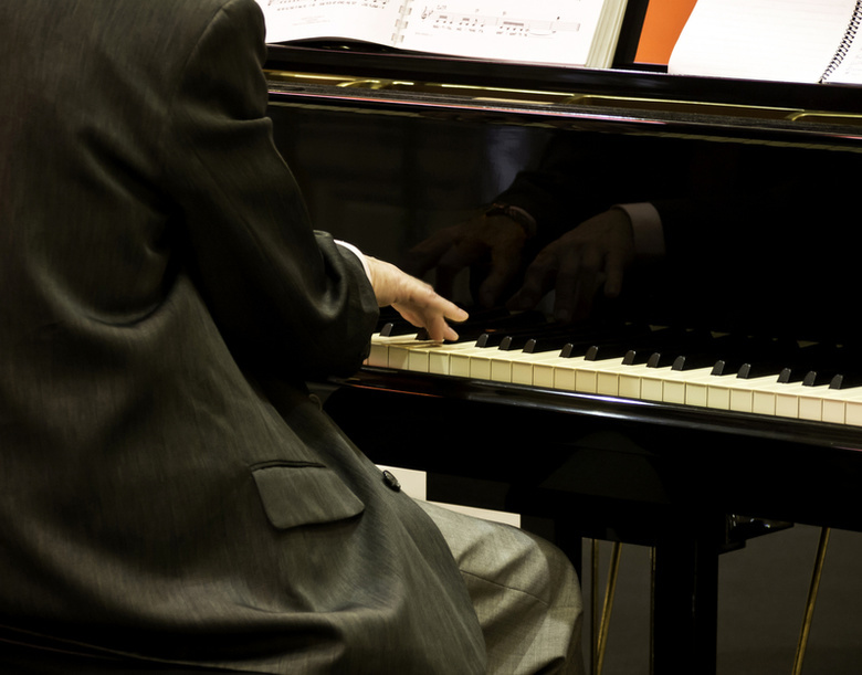 Филармония до сих пор не купила рояль, рекомендованный Денисом Мацуевым