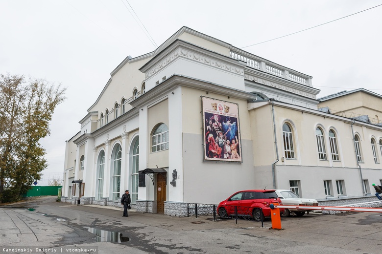 Движение авто у ТЮЗа временно ограничат из-за литературного фестиваля