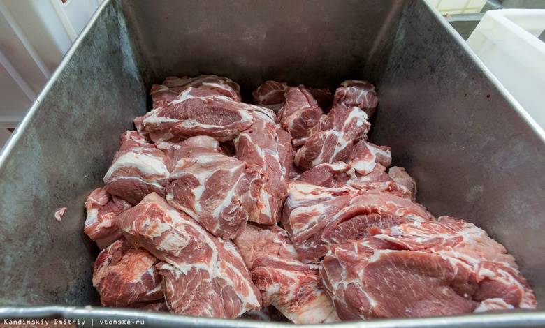 Порядка 23 кг мяса без документов уничтожили в Томской области за январь