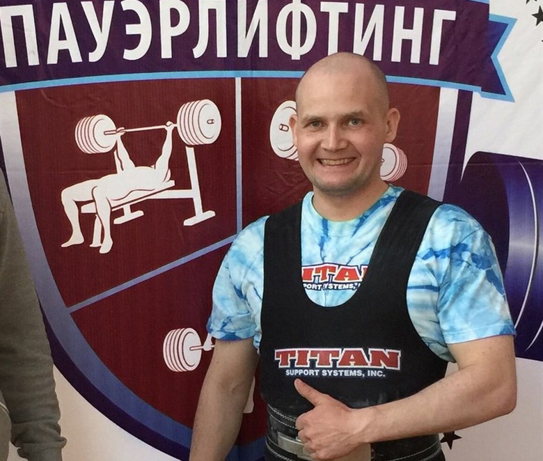 Томич завоевал бронзу на чемпионате России по жиму лежа