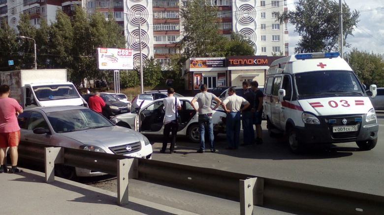 Шесть авто столкнулись на Иркутском тракте в Томске