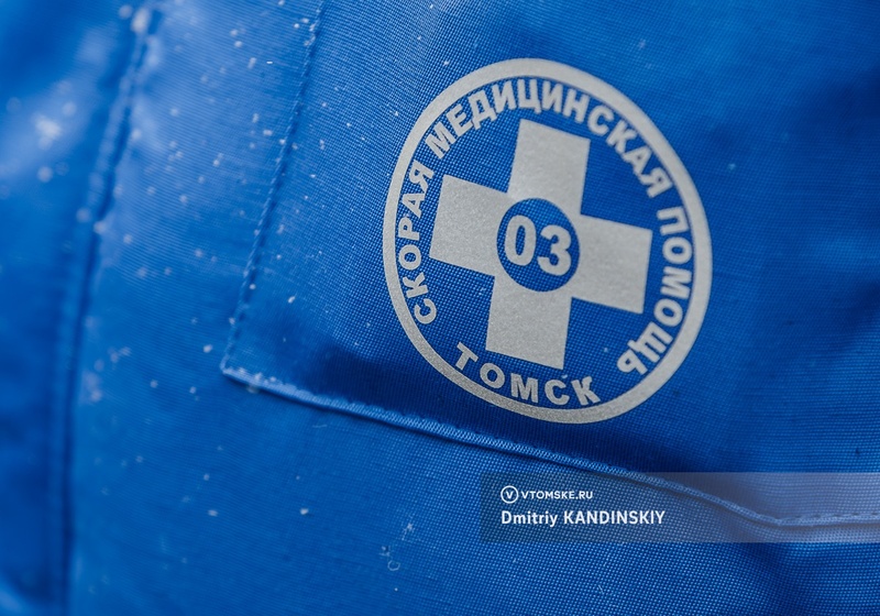 Двухлетняя девочка получила травмы в тройном ДТП в Томске. ГИБДД ищет очевидцев