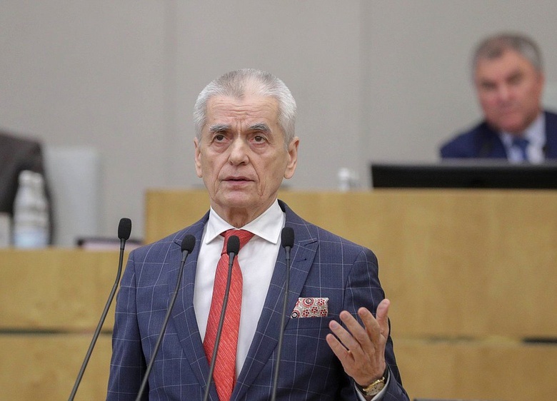 Онищенко заявил, что ношение масок должно стать элементом культуры в РФ