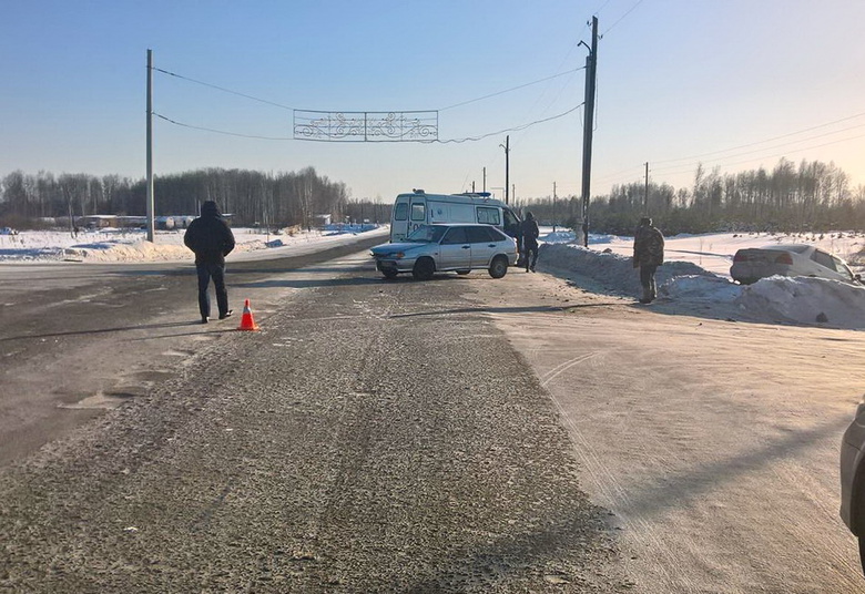 В томском селе при столкновении автомобилей пострадали два человека