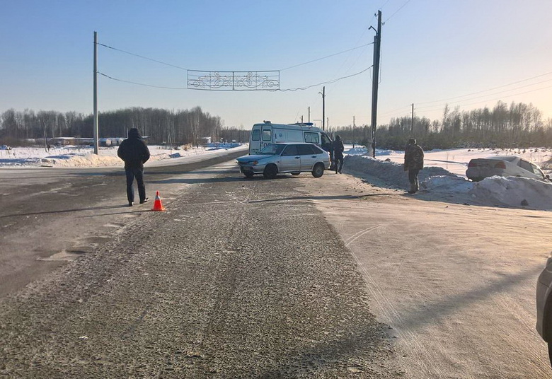В томском селе при столкновении автомобилей пострадали два человека