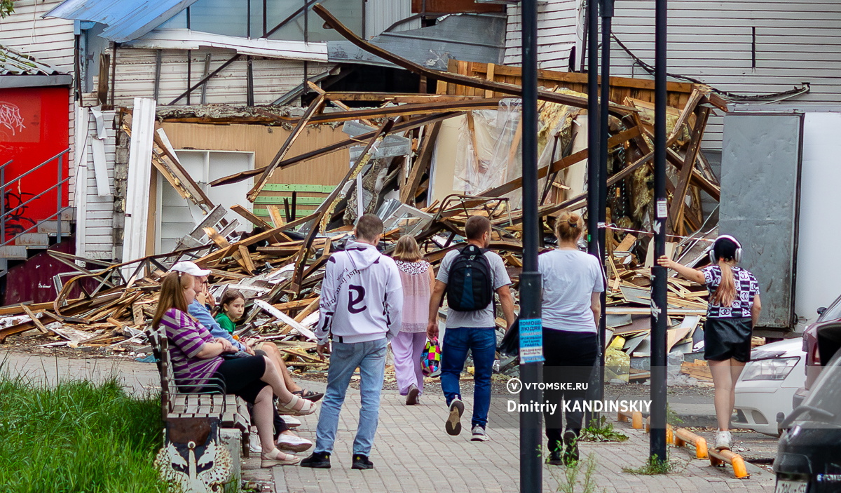 Здание на пл.Южной в Томске, где продавали легендарные пончики, оказалось самостроем. Его снесли