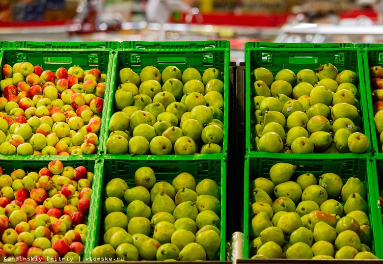 Почти 550 кг некачественных фруктов сняли с продажи в Томске