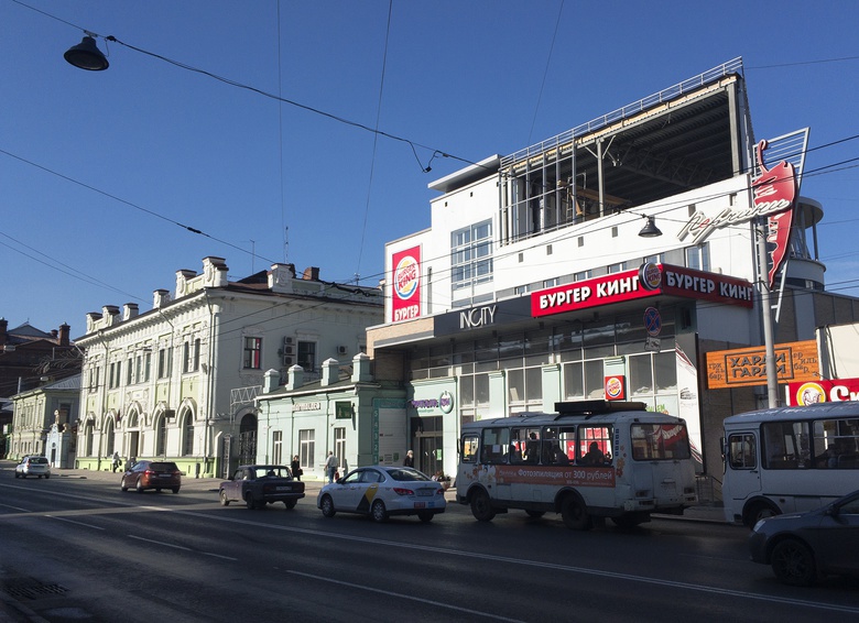 Мэрия пока не подала иск с требованием снести надстройку томского торгового центра