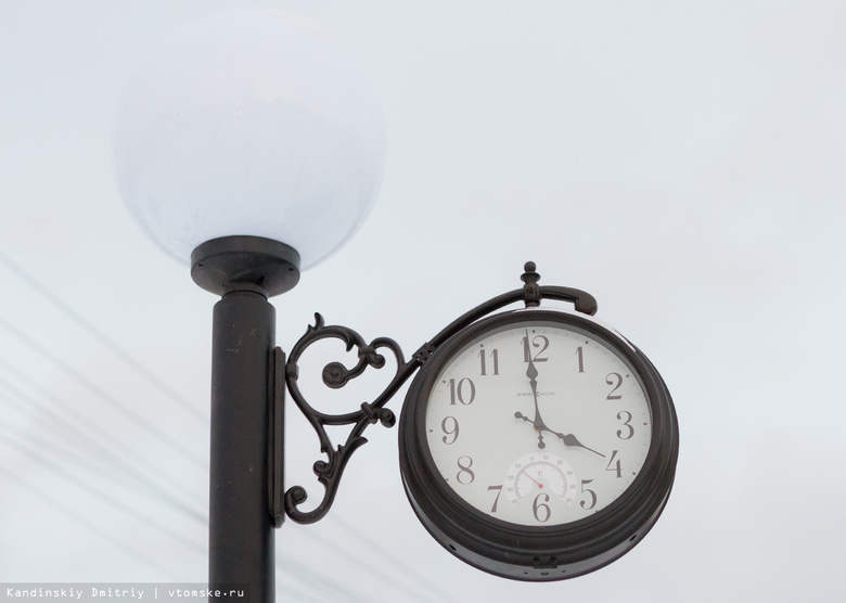 Власти выясняют, куда пропали часы с площади Батенькова в Томске