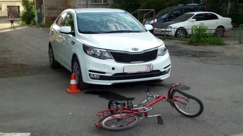 Водитель иномарки сбил 12-летнего велосипедиста в Томске