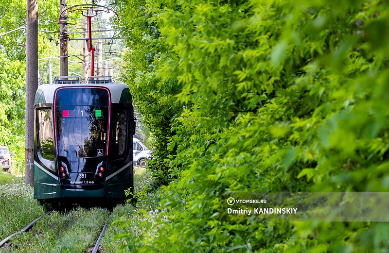 Новый трамвай в Томске второй раз сошел с рельсов