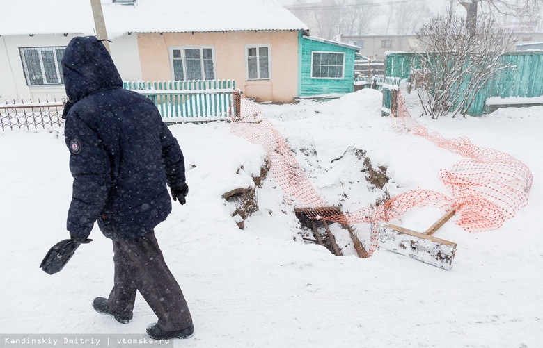 Жители Нефтяной опасаются остаться зимой без тепла из-за раскопок на сетях