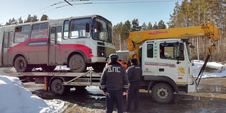 Неисправная маршрутка без техосмотра перевозила пассажиров в Томске