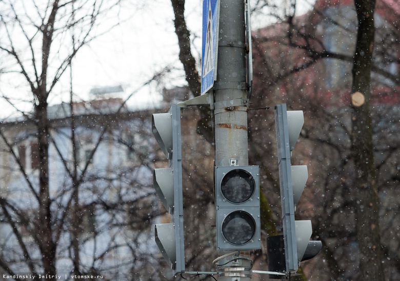 СМЭУ устраняет повреждения светофоров на 2 перекрестках Томска после урагана