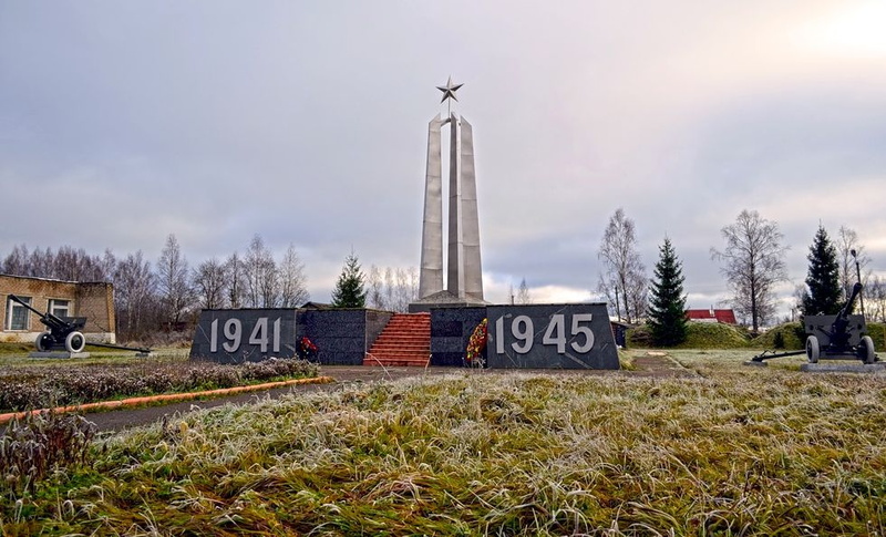 Городские депутаты предлагают отреставрировать мемориал погибшим томичам в Смоленской области (фото)