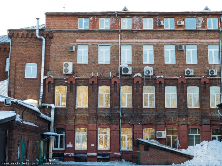 Власти оспорят решение суда об отказе сноса мансарды томского «Гостиного двора»