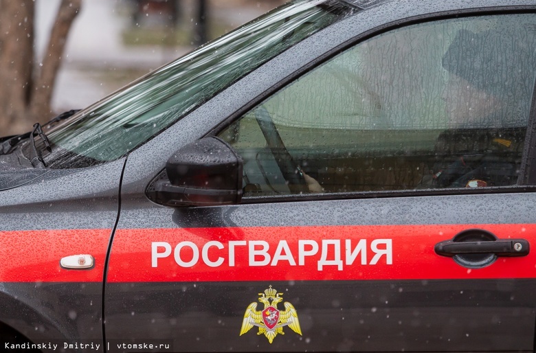 Полиция и Росгвардия проверяют соблюдение масочного режима в Томске