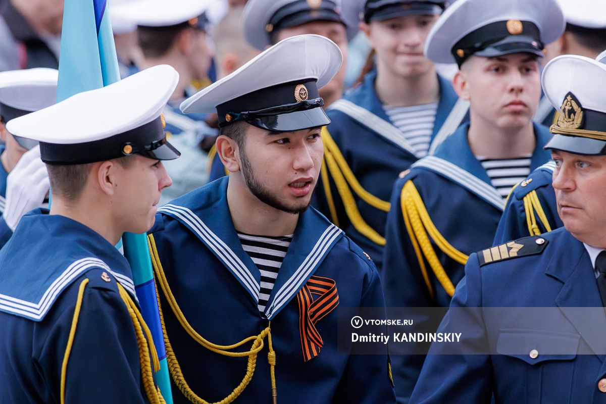 В Томске отрепетировали парад ко Дню Победы. Посмотрите, как это было |  07.05.2024 | Томск - БезФормата