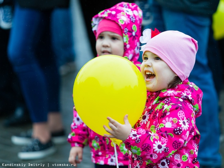 Конкурсы и развивающие игры будут проводить для детей во дворах Томска в течение лета