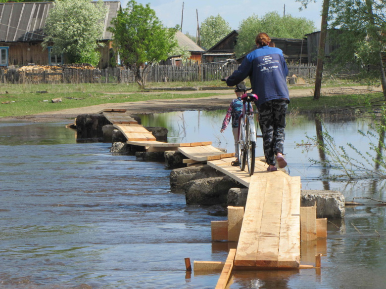 В центральных районах области уровень воды в Оби понижается