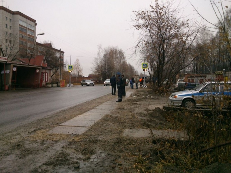 В Зональном по просьбам жителей обустроили пешеходный переход