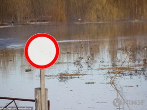 За выходные вода в Томи в районе Лагерного сада поднялась на 1,5 метра