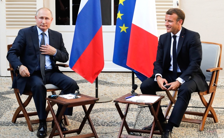 Путин и Макрон обсудили судьбу Украины