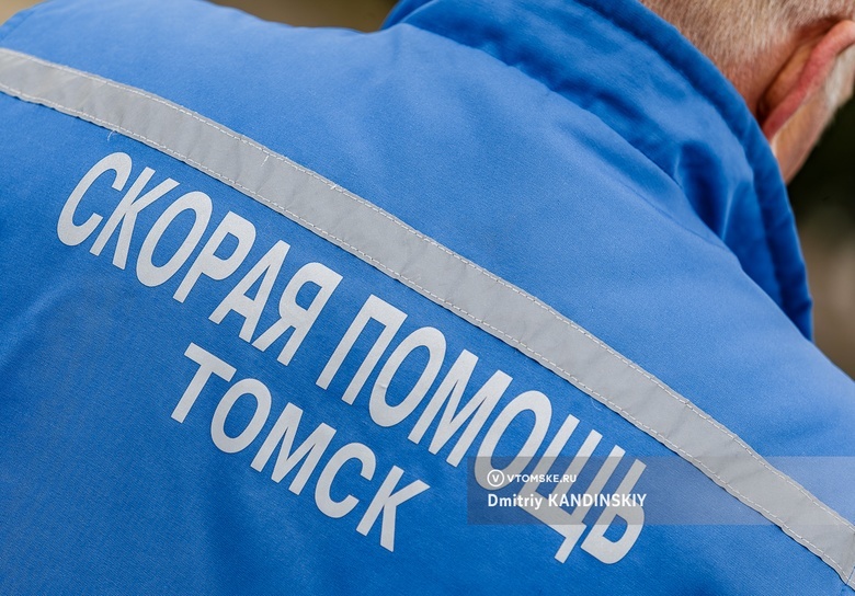 Водитель иномарки сбил в Томске двух пешеходов, которые переходили дорогу по «зебре»