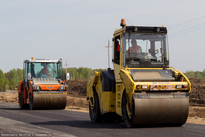 Дороги в 15 районах Томской области начали ремонтировать на месяц раньше