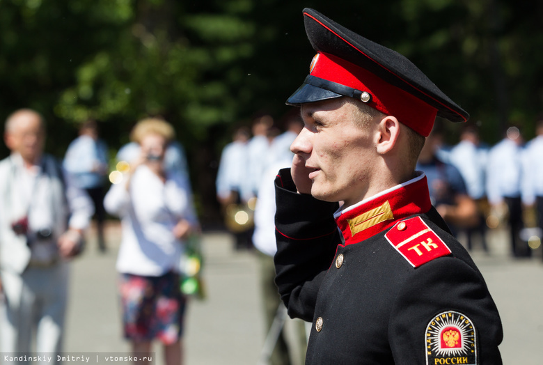 Томские кадеты станцуют вальс в Лагерном саду в честь юбилейного выпуска
