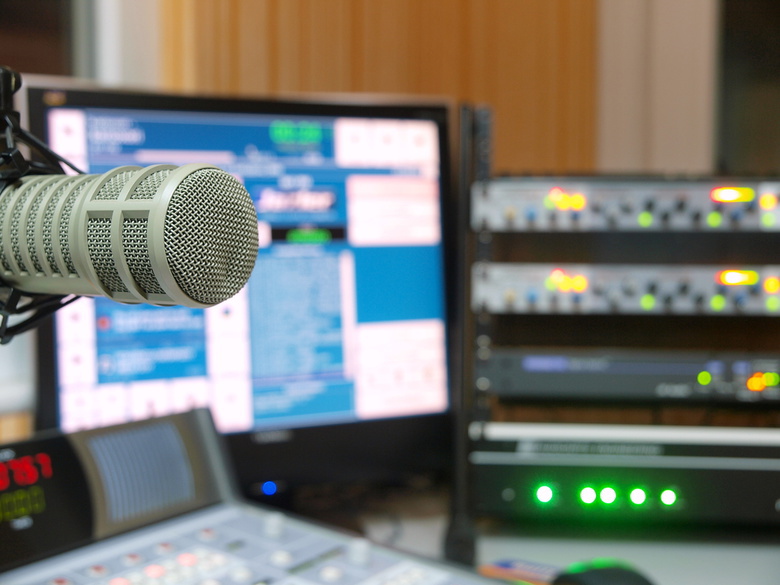 Два новых радио начнут вещание в Томске и Северске