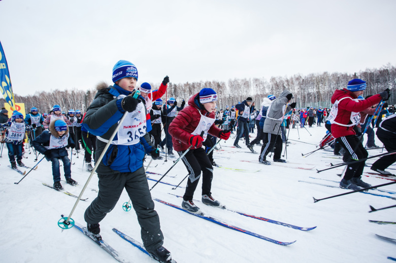 Томичей приглашают к участию в гонке «Лыжня России-2016»