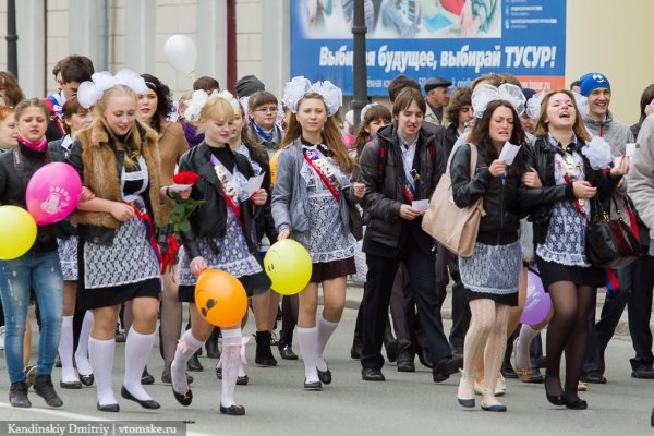 Лучшие выпускники городских школ впервые получат медали из рук мэра