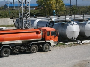 После аварии на ГЭС в область на переработку пришло 500 тонн нефтепродуктов