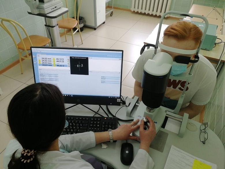 Новый прибор для оценки глаза при хирургическом лечении появился в ОКБ