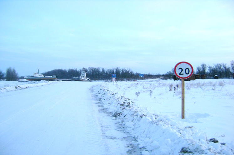 Утолщение льда из-за морозов позволит не закрывать зимник через Обь в Колпашево